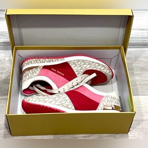 8.5 Michael Kors Allie Trainer Sneaker